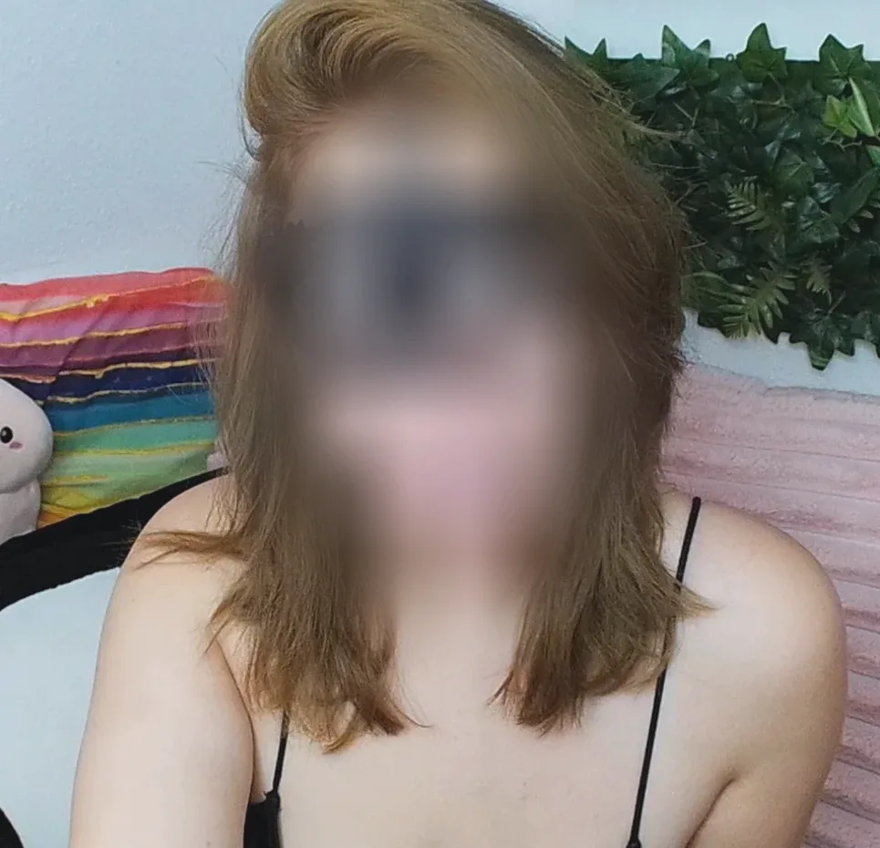 Andrea, 29
