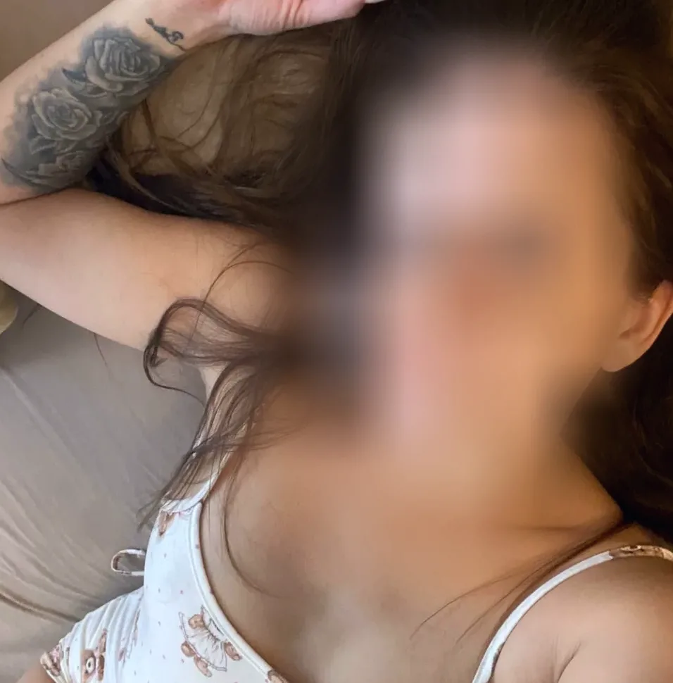 Emma, 25