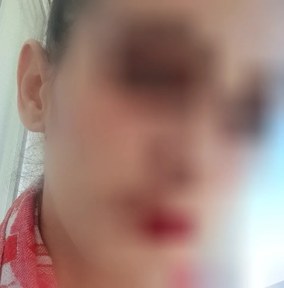 Luisa, 37