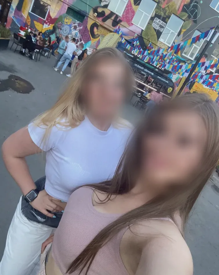 Pauline, 30