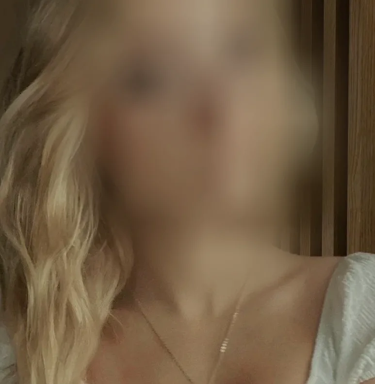 Theresa, 19